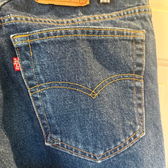 Vintage 505 Red Tag Levi's 33 X 36 Medium Wash Straight Leg USA Casual Western - Picture 4 of 6